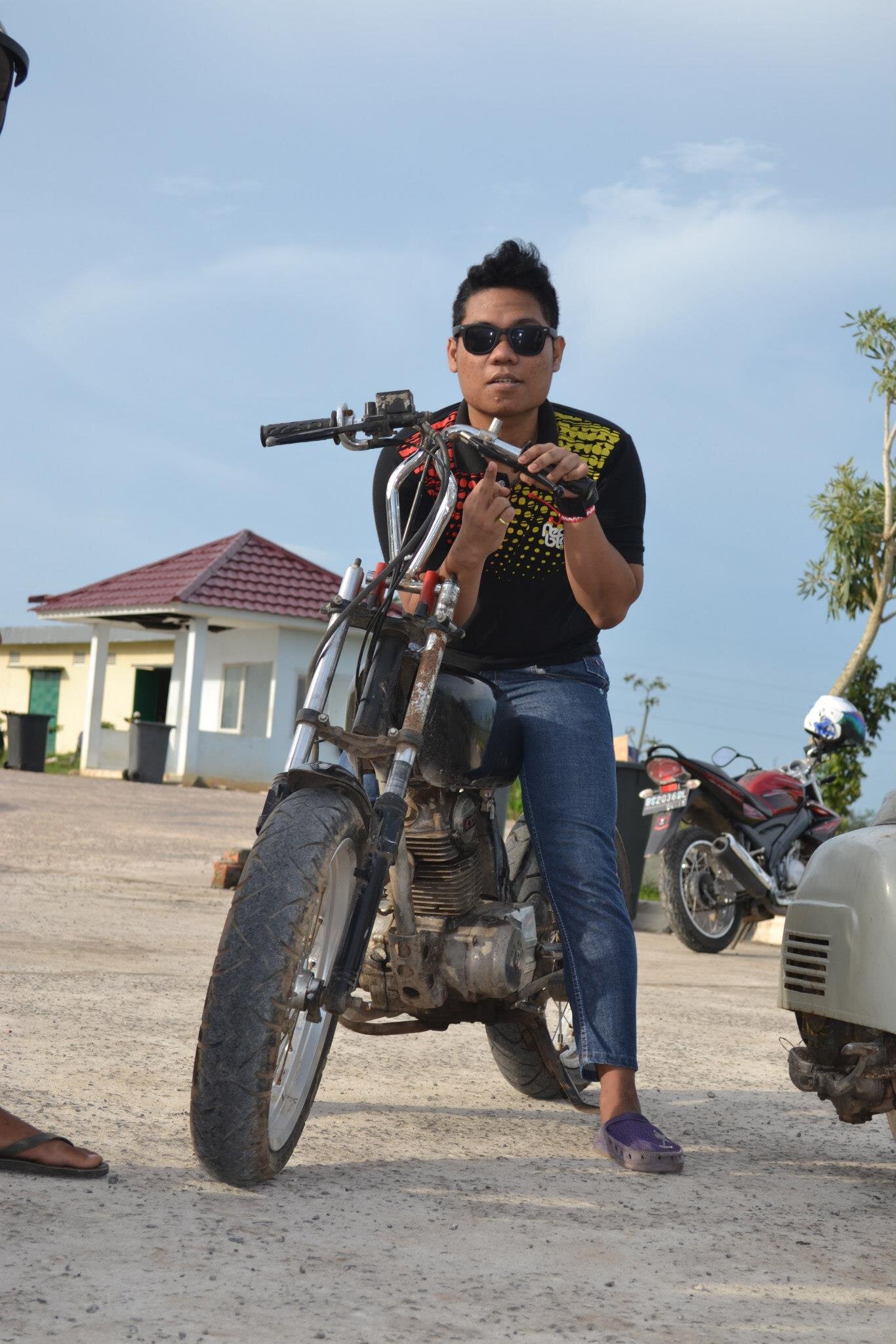 [=--Follow And Mentions :D --=] kutipan: #CINTA itu seperti mimpi basah Tidak tau kapan datang nya tapi selalu Membekas :D
