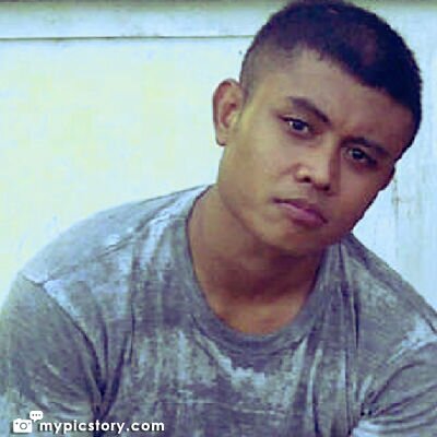 agusardiana10's profile picture. 