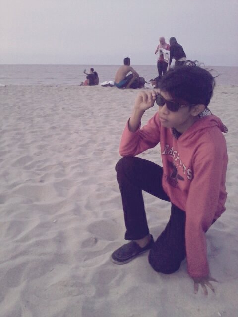 ray_anda's profile picture. Simple !!