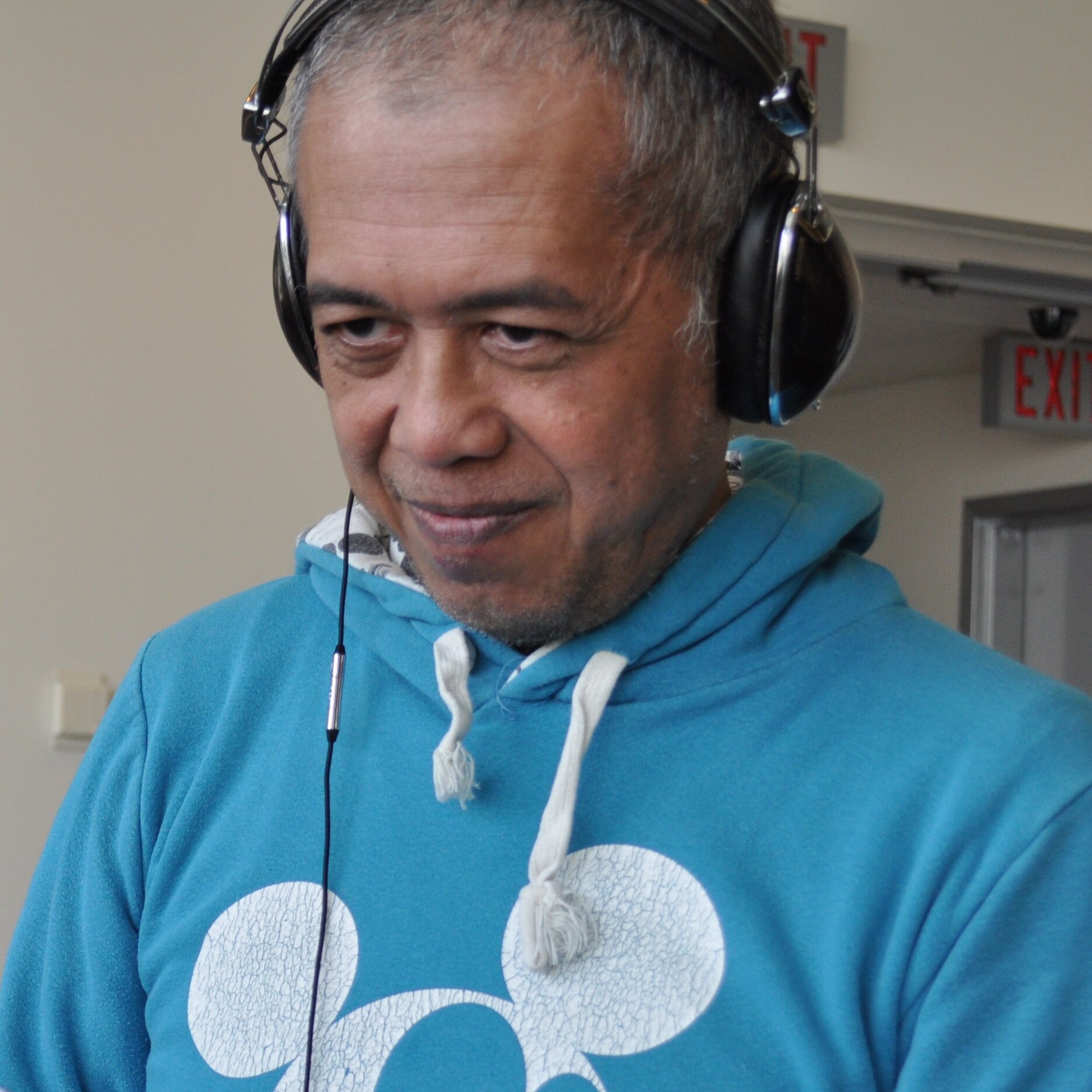 JoshGraphix's profile picture. Desainer Grafis asli Indonesia yang kerja dan tinggal di Kanada