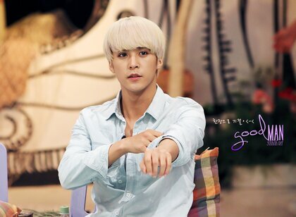 Sadhappyteace's profile picture. 