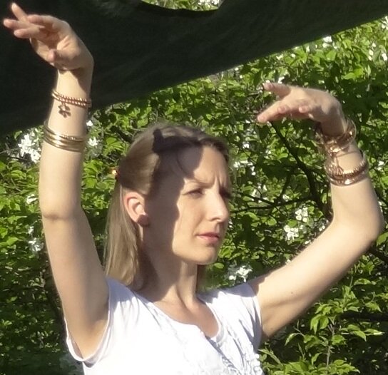 Танец Мандала. Танец-медитация. Очарование женственности... :)