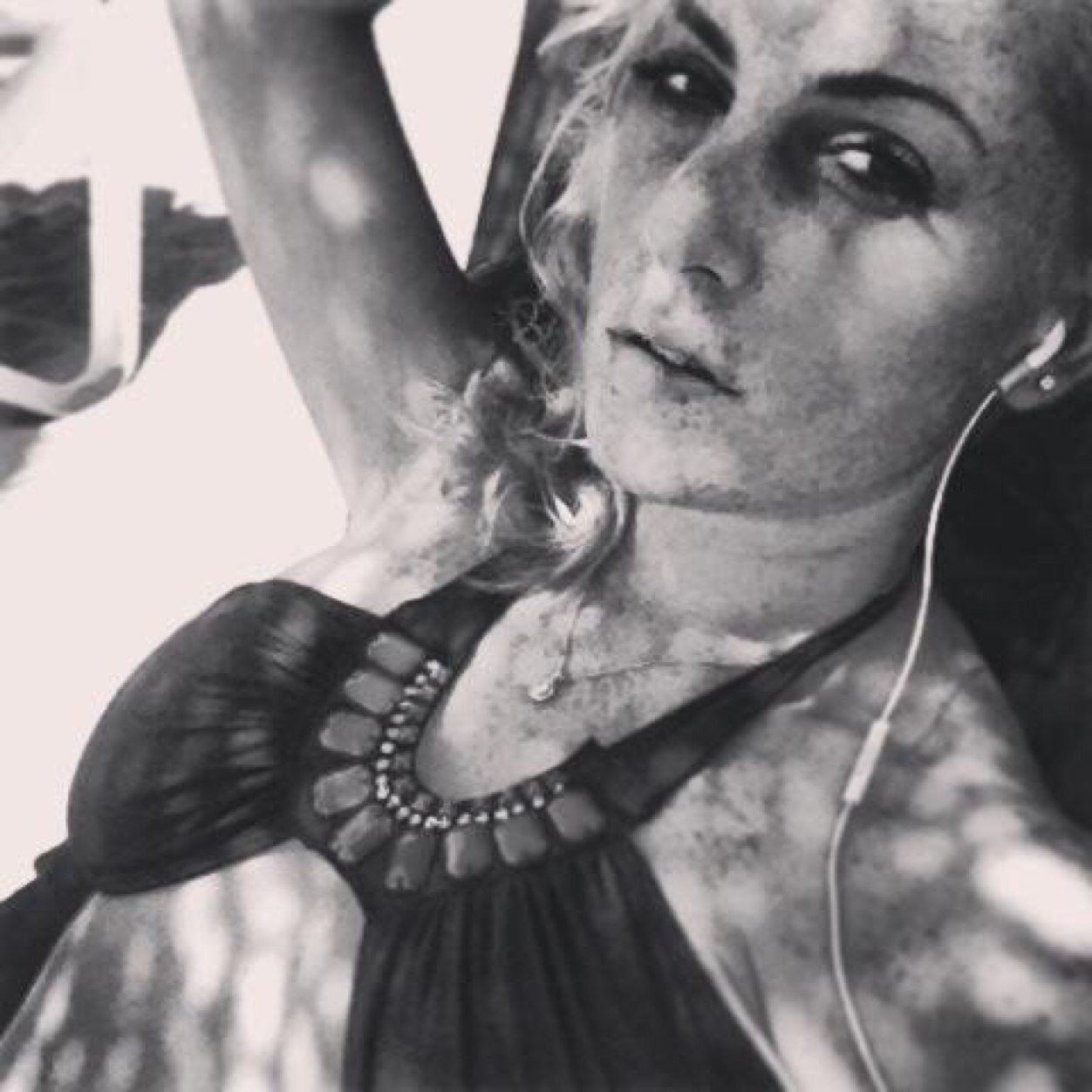 ...Stylist/Make-Up Artist/Colour Technician...
Student at Bath Spa studying Contemporary Art