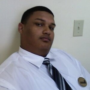 OctavioR_Suarez's profile picture. Dedicado al 100% a la industria de la belleza. Soy un muchachón rumbero y agradable, amante de los autos clásicos, mi valor principa la familia