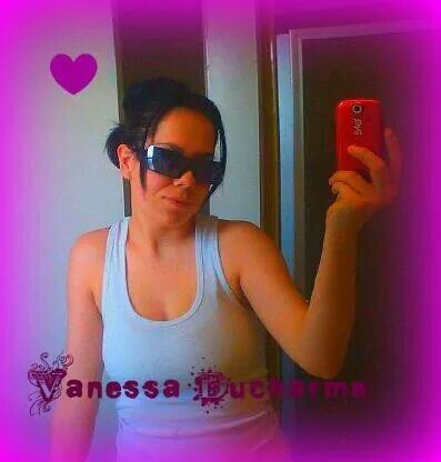 VanessaDucharm2's profile picture. 