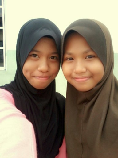 Hye!!! Assalamualaikum,Alya here...Mizal's daughter ! FOLLOW ME , and i'll FOLLOW U BACK....♥love you♥
