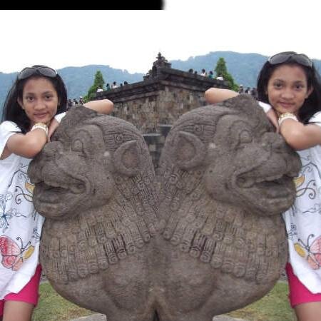 RFitriayu's profile picture. 