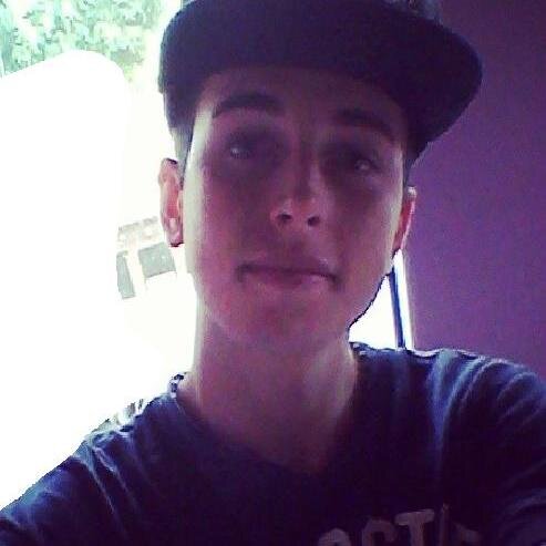 Boas vibrações. Estamos trazendo apenas Boas vibrações. ♪ - http://t.co/cXqENiWJkg