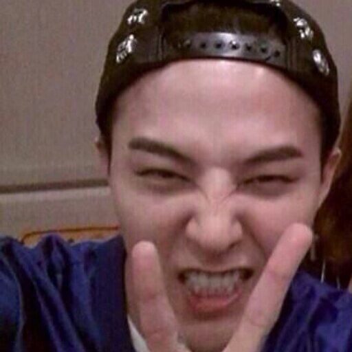 -am hot cute and innocent-Fan account-Multifandom-