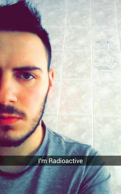 thonylv's profile picture. 