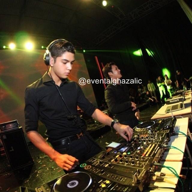 EventALGhazalic's profile picture. Share Info & event - event @AlKohler7 AlGhazalic | #OMG #RUNAWAY