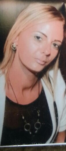 I call myself a social butterfly I am from manchester. Love my life as a singleton, love my 2 kids and all my girlies ♥♥♥