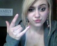 goharobrissa4's profile picture. No llores por que el Sol se oculto pues la lagrimas no te permitiran ver las estrellas.