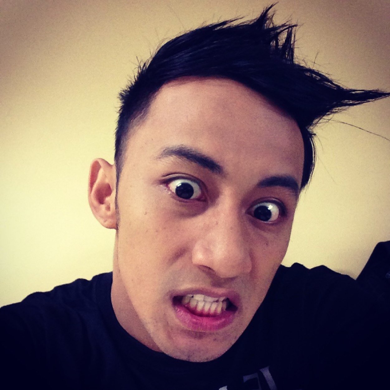 If I can't dance, I dont want to be part of your revolution* XB GensanDancer
GOD is my Strength♥ Official Account