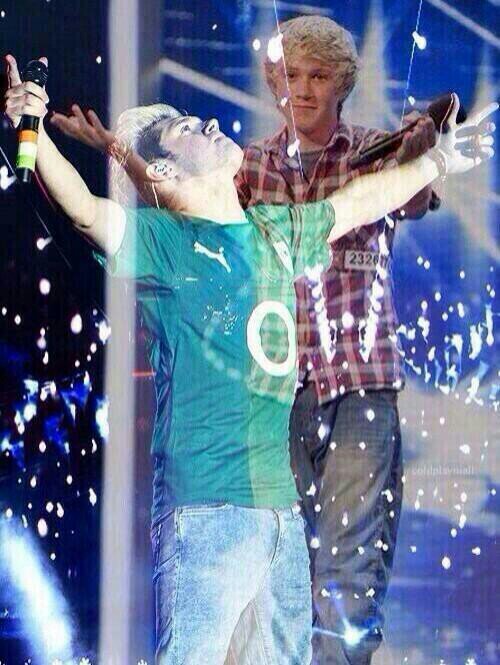 I actually love the world. I just hate the people in it.                                31/05/14 - best  night of my life.