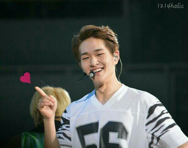 รักชานี่มาตั้งแต่เพลง ริงดิงดอง กับลูซึ่เฟอร์ ฟอลชนว.ทุกคนมีเท่าไหร่ฟอลหมด คุยได้ครับ ชื่อเก่ง อายุ16 RT.ทุกวง  샤이니 사랑헤요