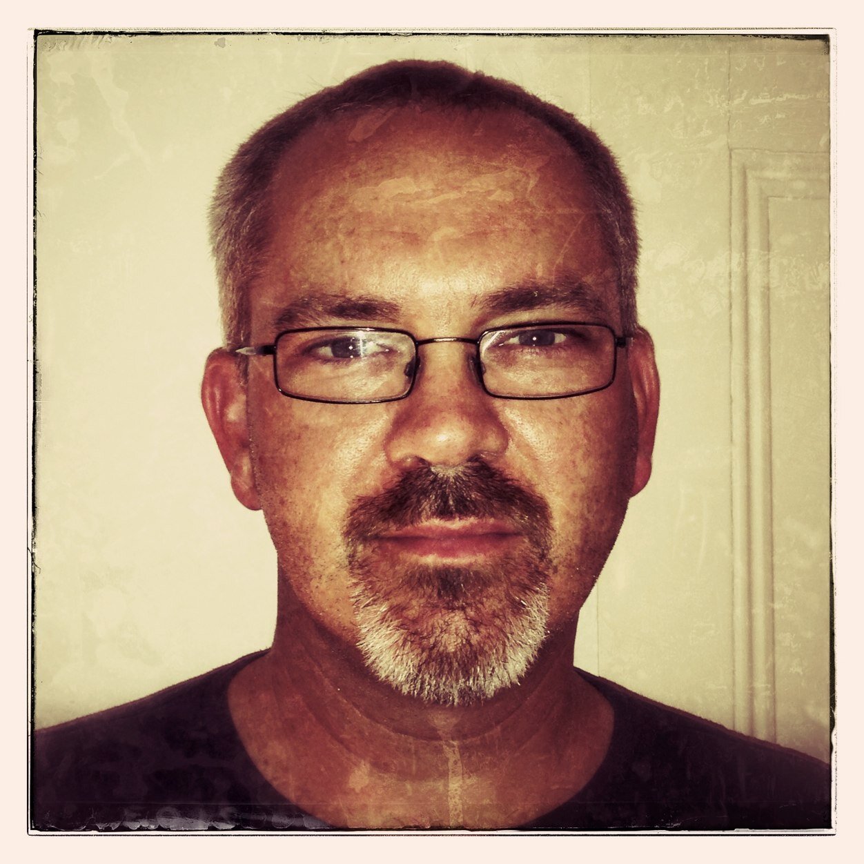 Scotsman living in Sydney. Customer Experience Professional and painter of the odd canvas. I love sport, music, good comedy and craft beer. My views are my own.