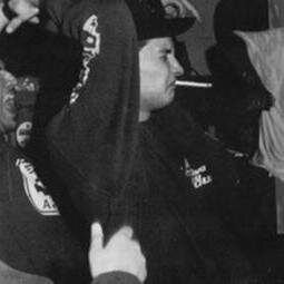 http://t.co/xWaIFVfWiz: Not your mom's music blog. 

got something we should hear? 

Email Wes: he ll o @ shadowboxing . org