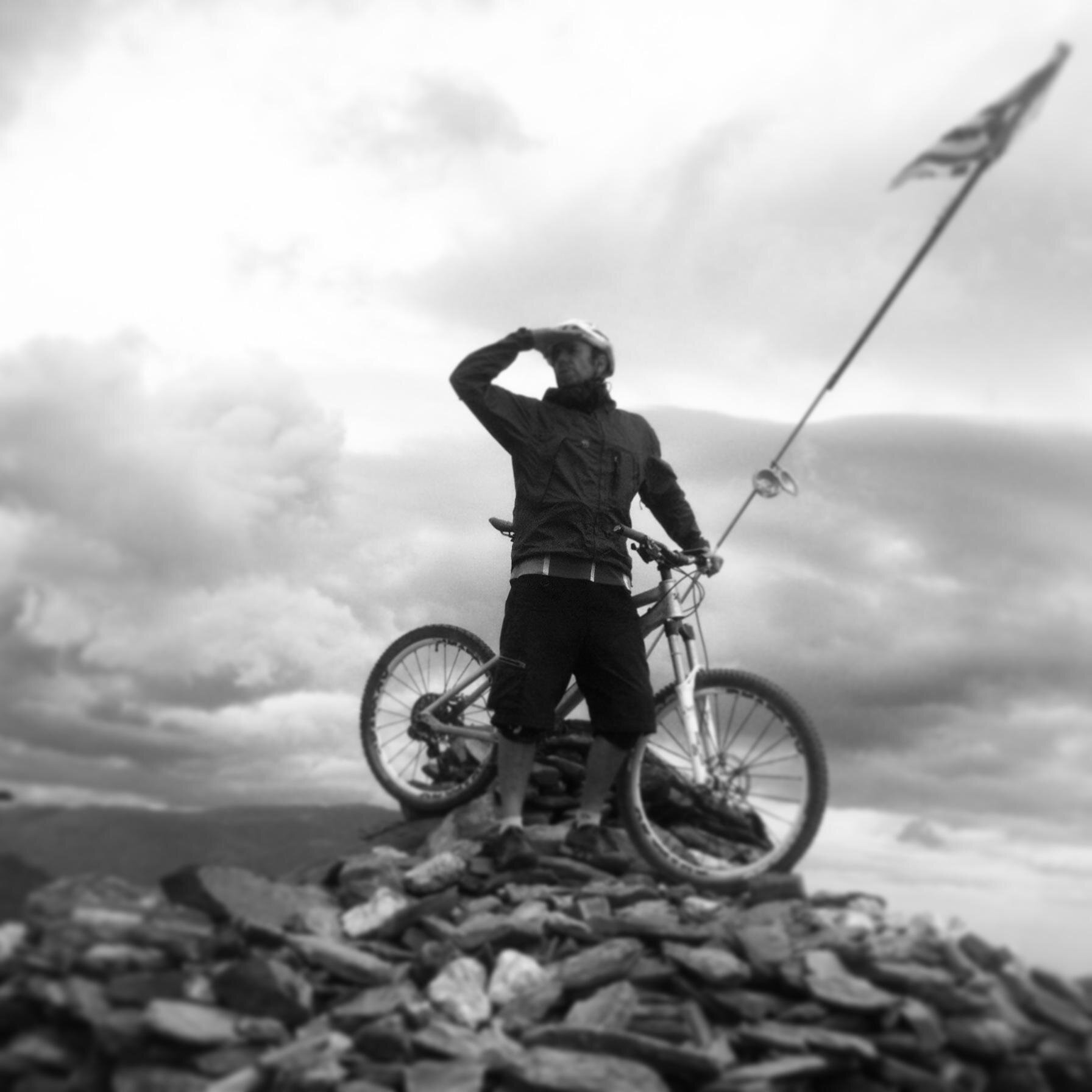 TxemaJimenez's profile picture. Discipline equals freedom.