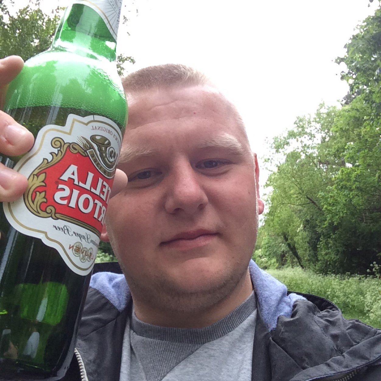 Robert69138393's profile picture. 