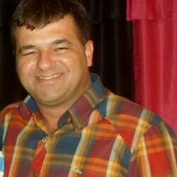 Vereador no município de Pedra Lavrada, Pb.- Comerciante no Ramo de Panificação,- Esposo da Prof. Silvanete e Pai de João Neto.