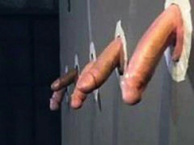sucking shemale cock jizz 2007 gay gras mardi