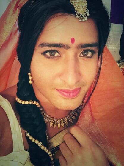 shaheerFanatic7's profile picture. always support and love @shaheer_s ;)