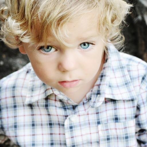 Left by my mom, looking for my daddy @xFelixTurner {RP}