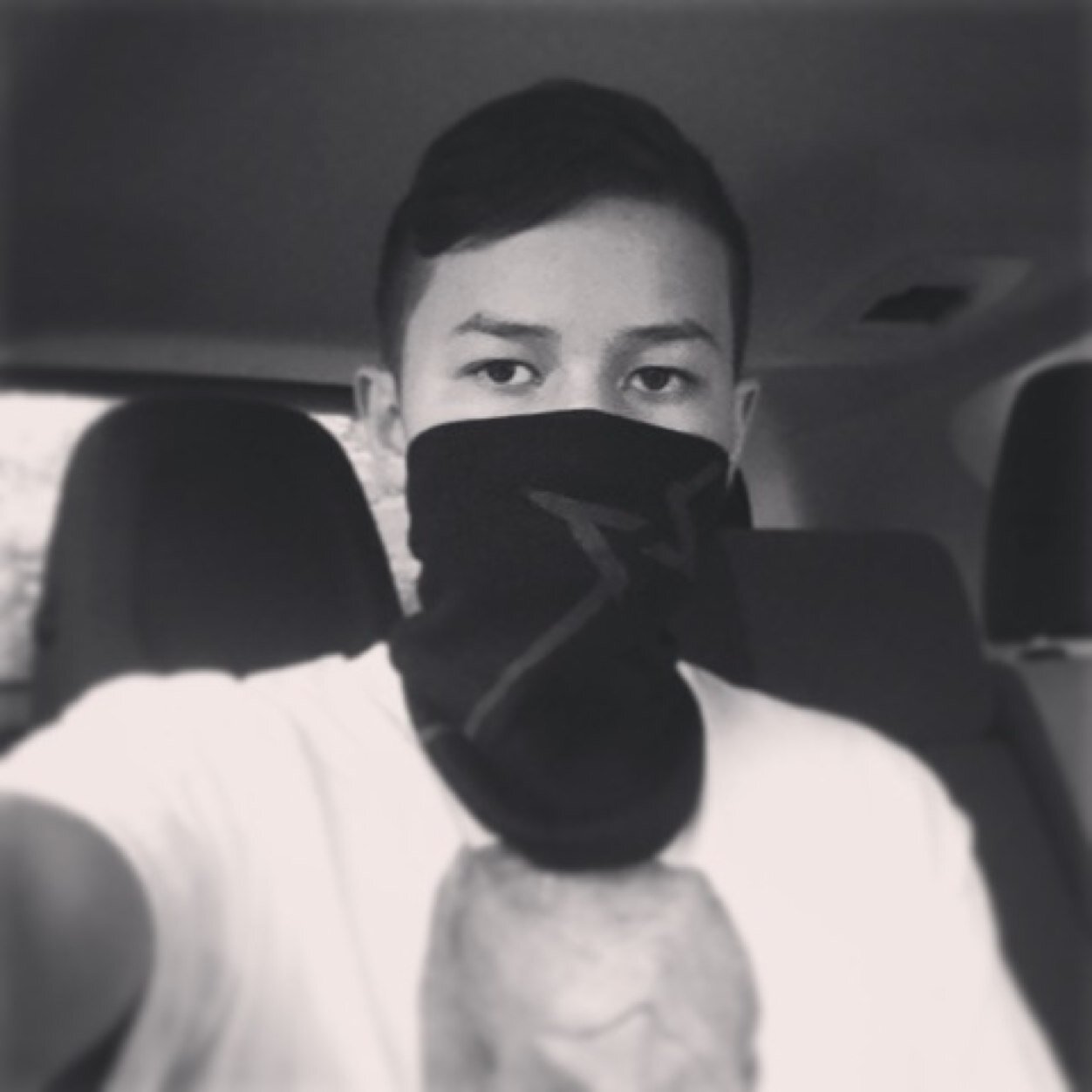 TrUsT No OnE_
