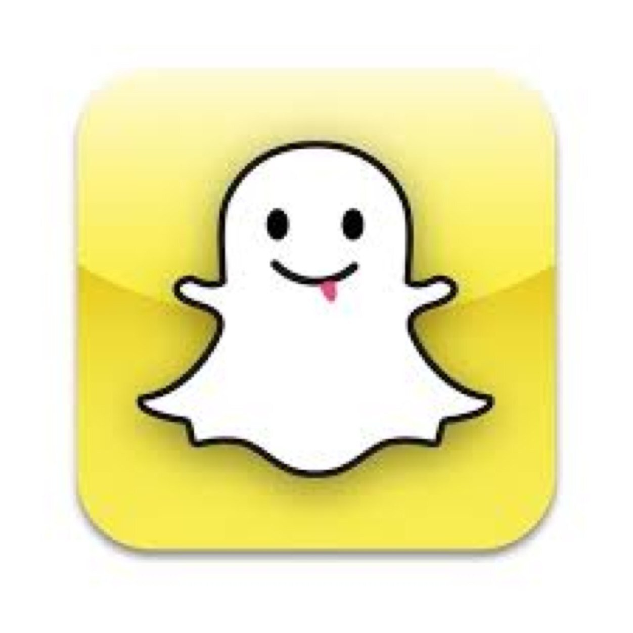 Send snapchats to be put on here anonmously . Want to submit a nude? I dont give out usernames either. Everything is a secret. 
Username: Skrill16