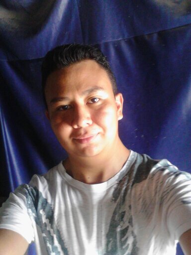 Me gusta hacer nuevos amigos, me encanta el anime y disfrutar de la vida en armonia con las demas personas  bendiciones para todos...       Si me sigues te sigo