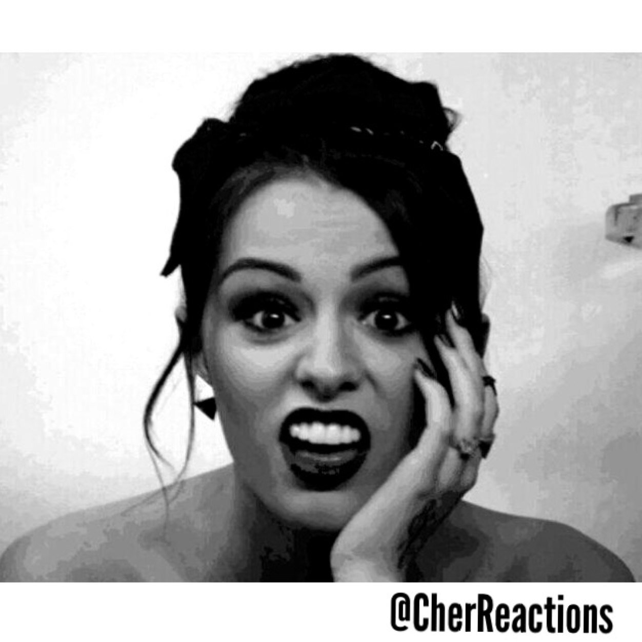 CherReactions's profile picture. Hesitez pas à m'envoyer des photos/idées en DM !