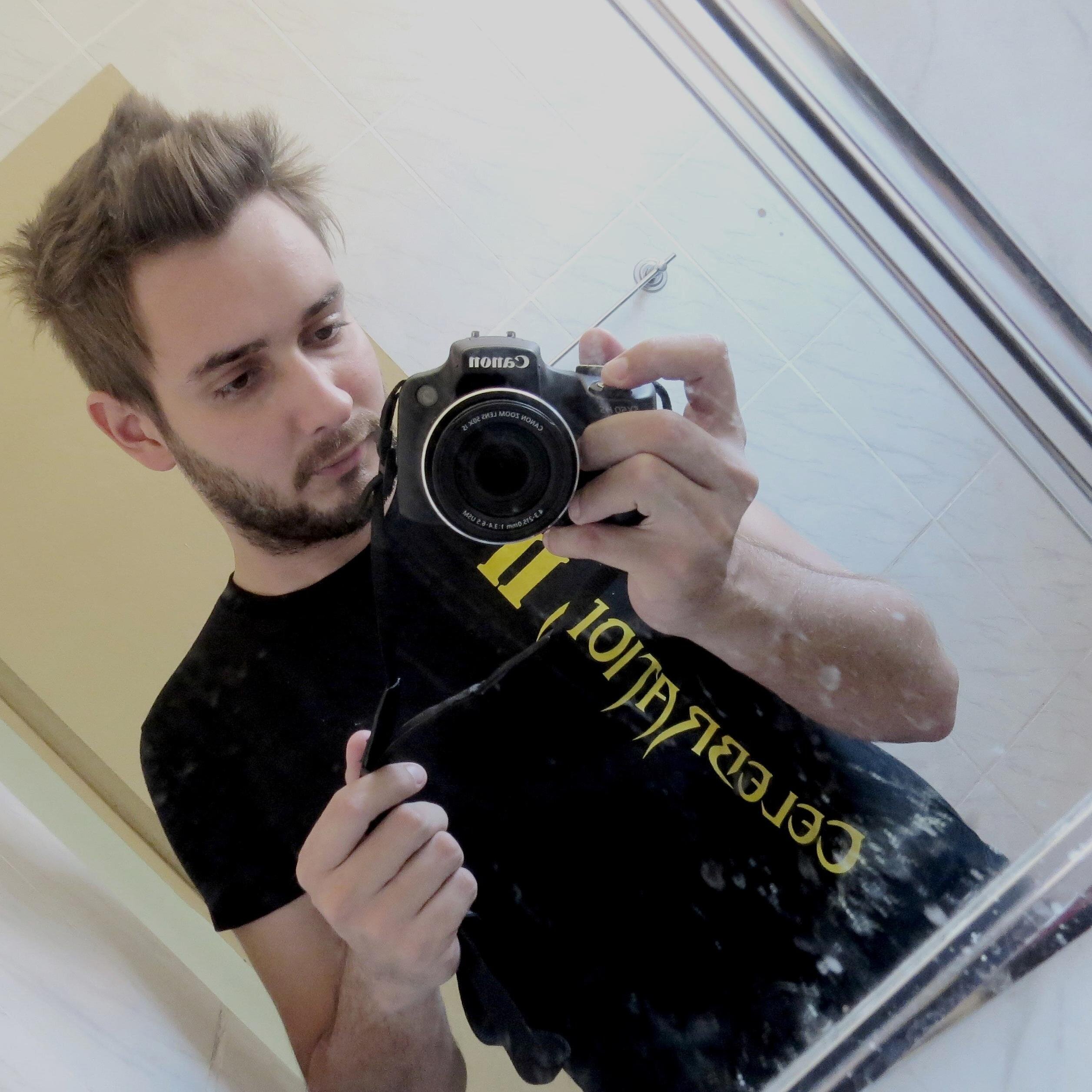 Sonhar, viver e todo dia agradecer.