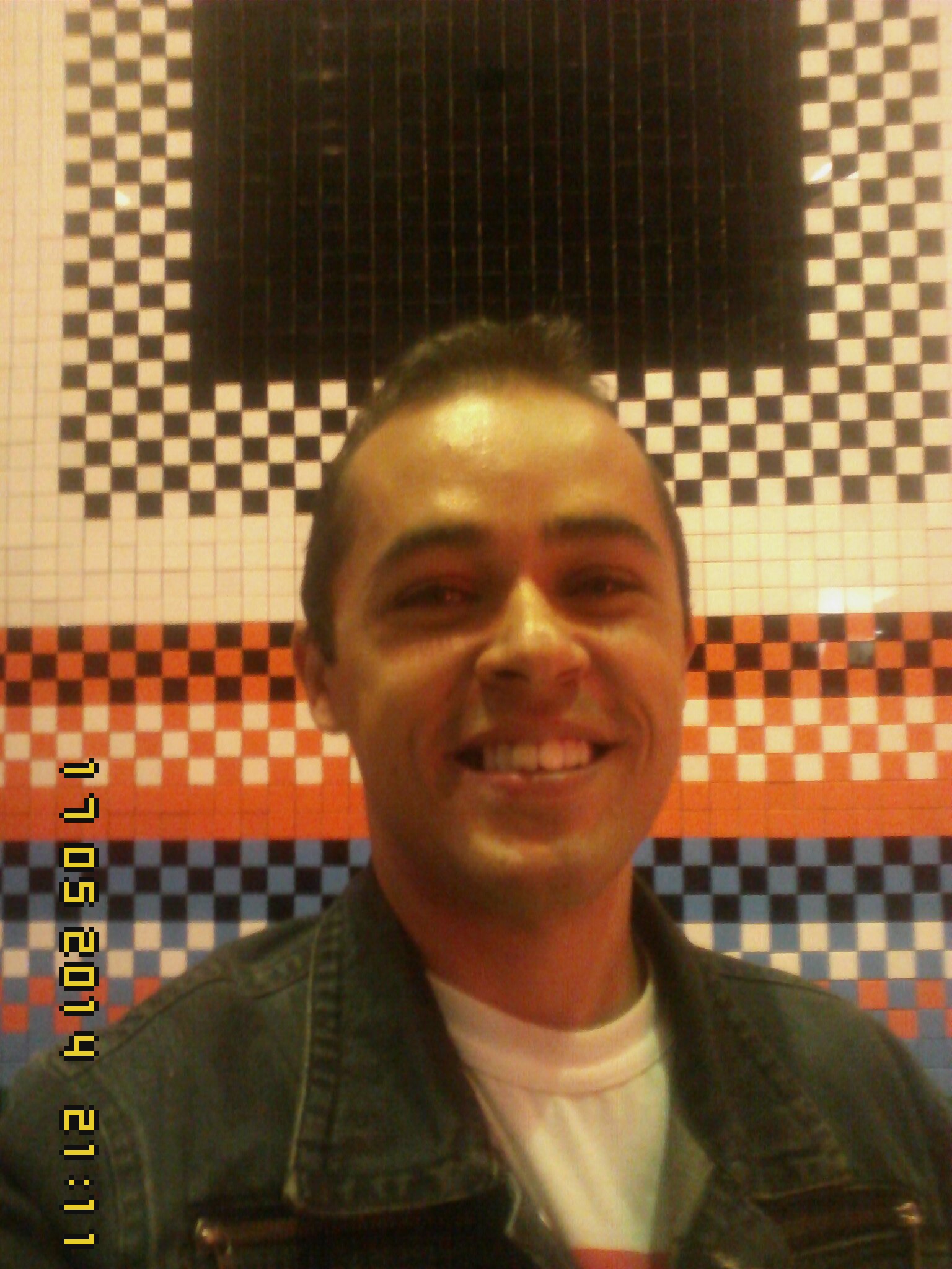 Amante das coisas legais que a vida possa me dar, com respeito ao próximo e muita alegria!!! :)