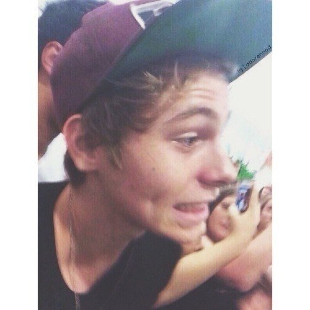 You just got a free follow from @Cupcakelukexx. Please RT and FOLLOW Ily❤️