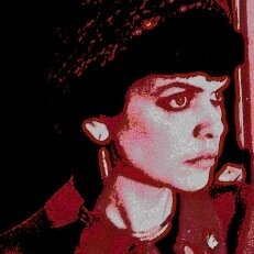 moiralael's profile picture. master of puppets. no, really. mfa in puppetry.