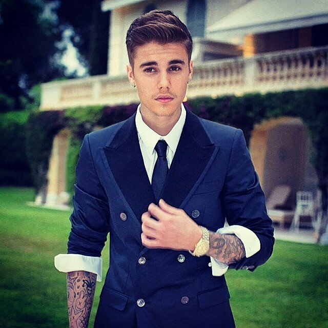 GO FOLLOW @MYBADASSMAHONE ! SHE WILL SEND UR USERNAME TO JUSTIN, JOHN, AUSTIN, BEAU AND MUCH MORE !!! ASK HER 4 FOLLOW BACK ;)