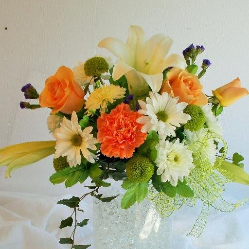 Petal Pushers is a full service, web-based florist located in New Liskeard, Ontario.  We take great pride in our work and our customer service.