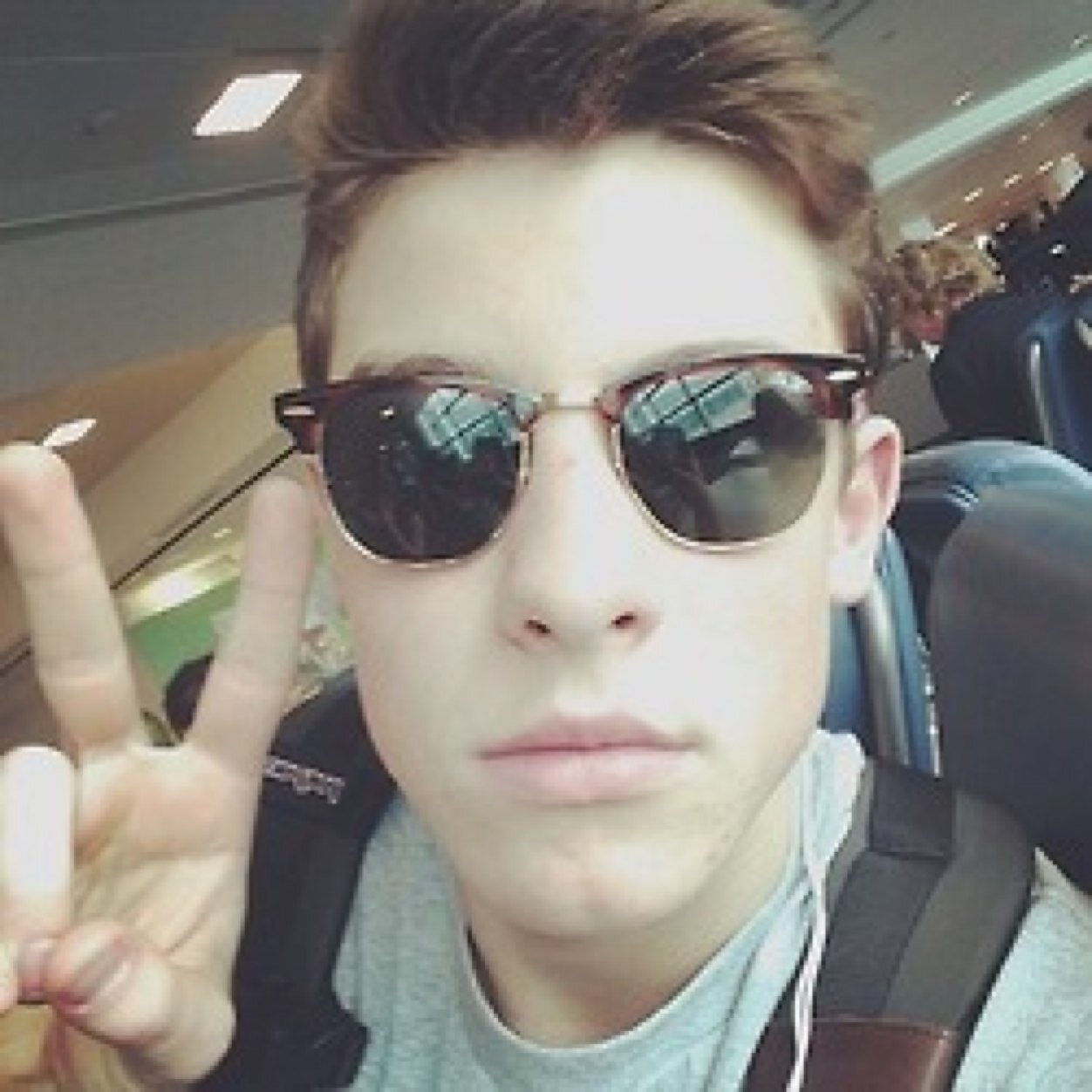 lol ur not o2l or cameron dallas