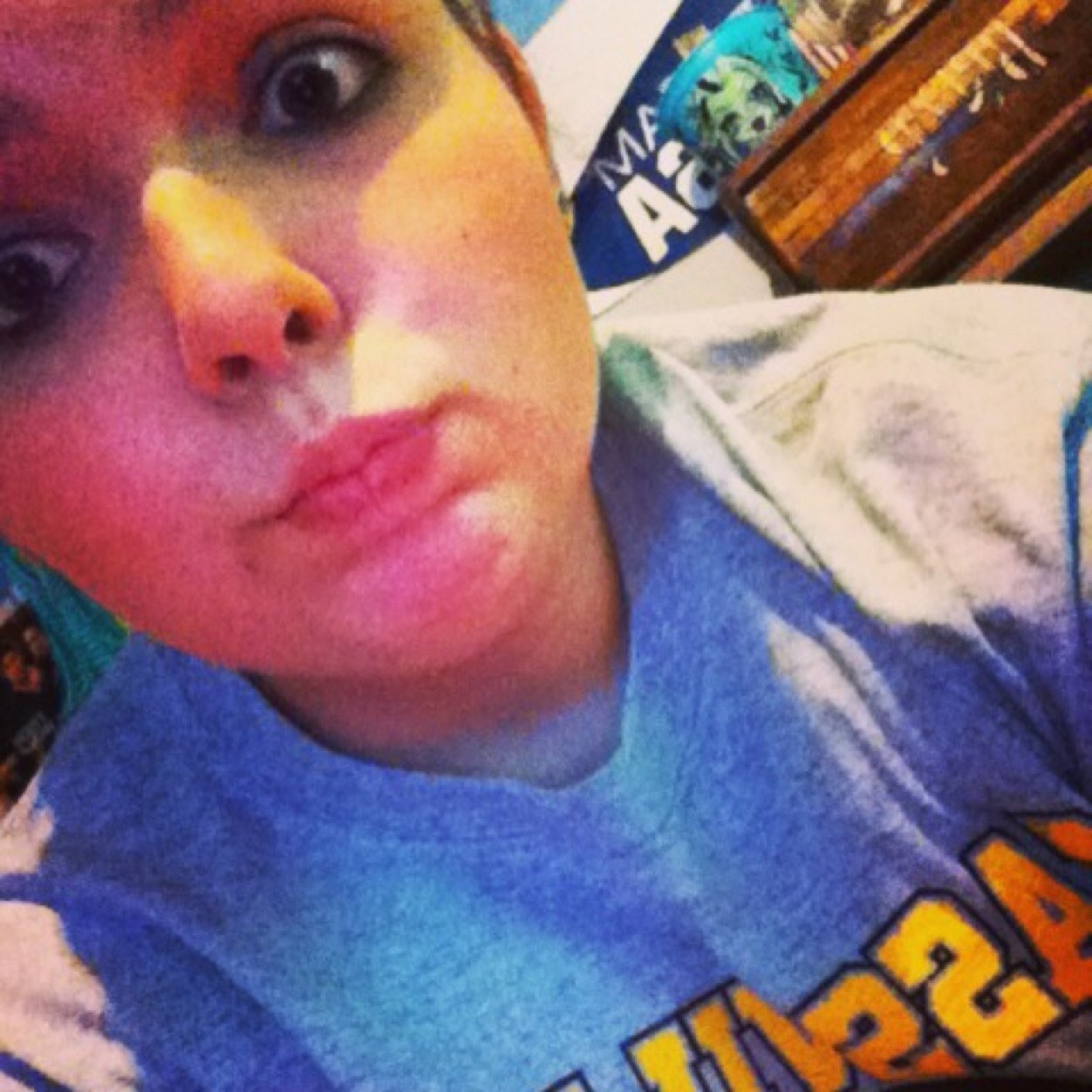 Cassville High School Junior!!! 
I fucking love ⚾⚽
Love my friends and family
I love everybody but when you fuck with me or my friends and family your gone