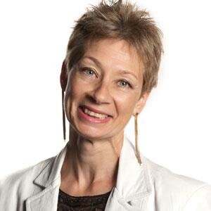 My name is Lis Kunzi. I am a Registered Canadian Reflexology Therapist (RCRT) and a Certified Birth Doula (CD(DONA)).
