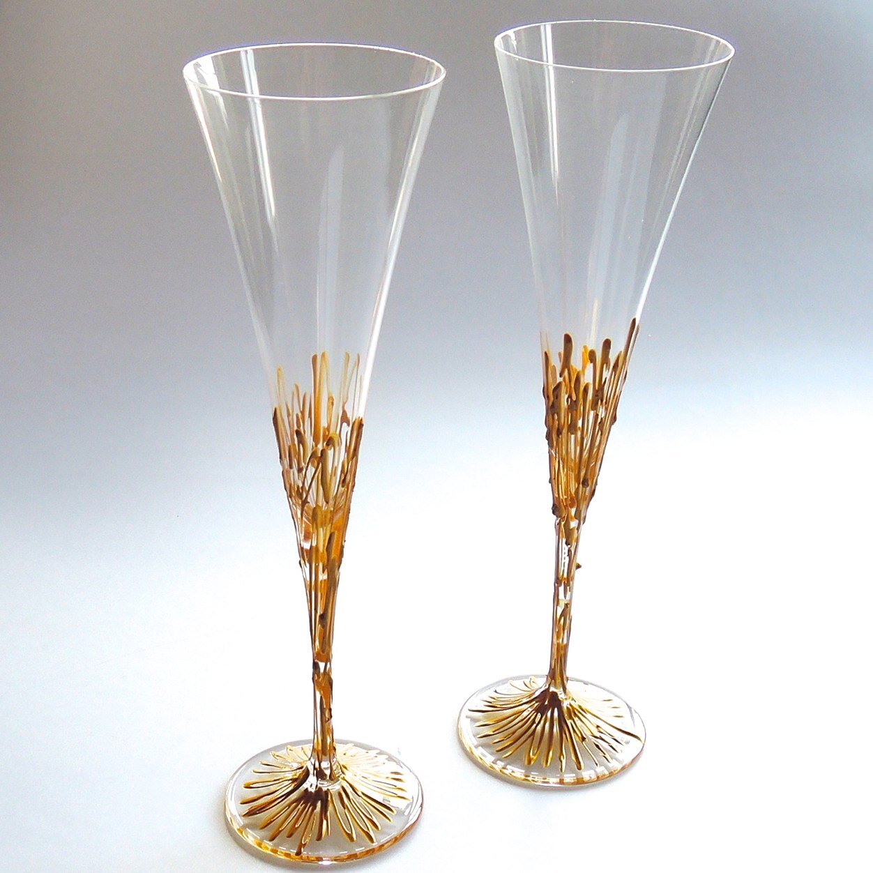 zoragallery's profile picture. 