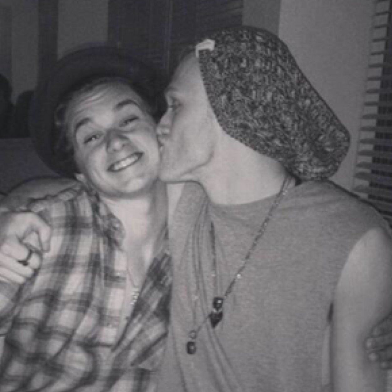 I ship Tradley like Larry #ItsReal