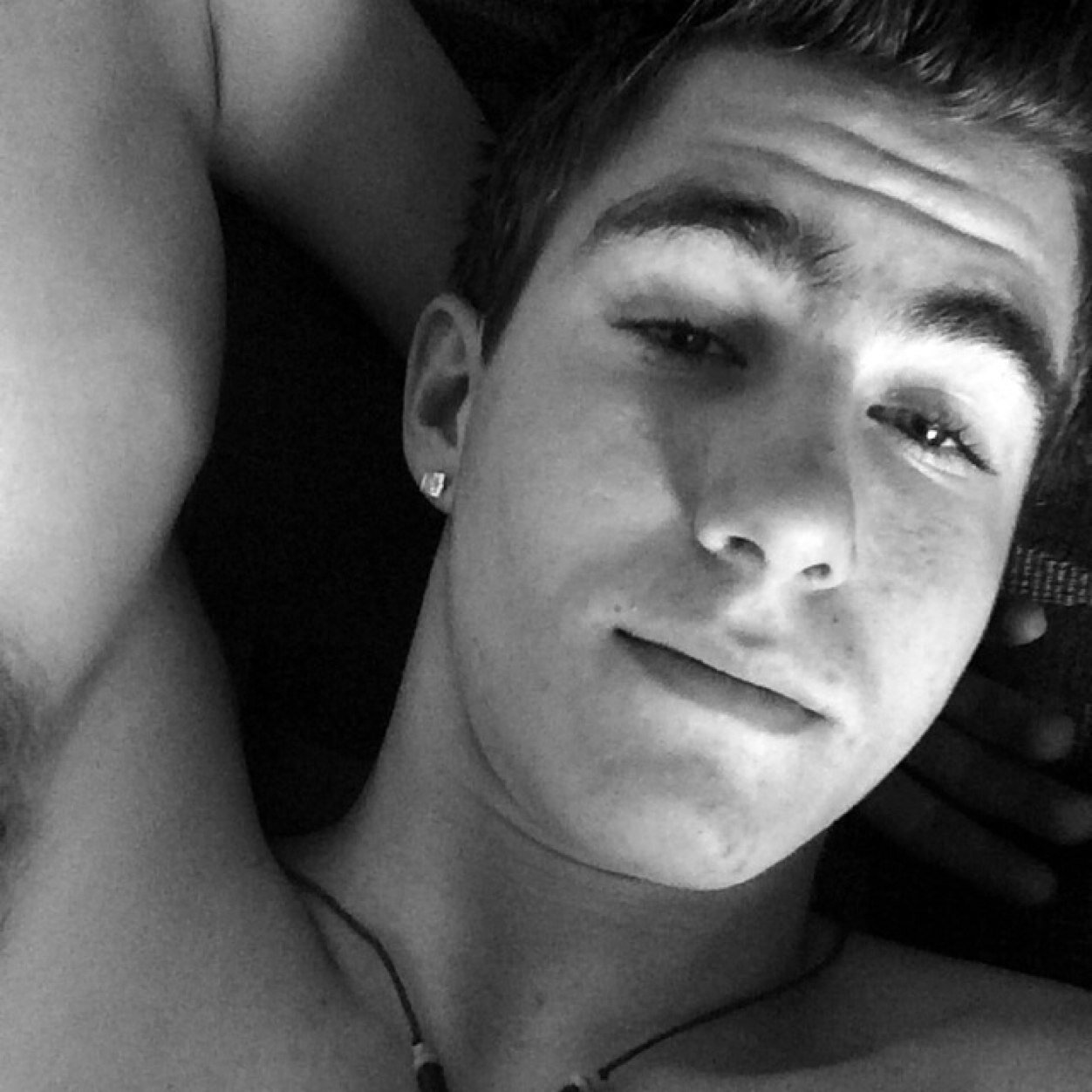 Tyler Crawford_______
Likes UFC and football