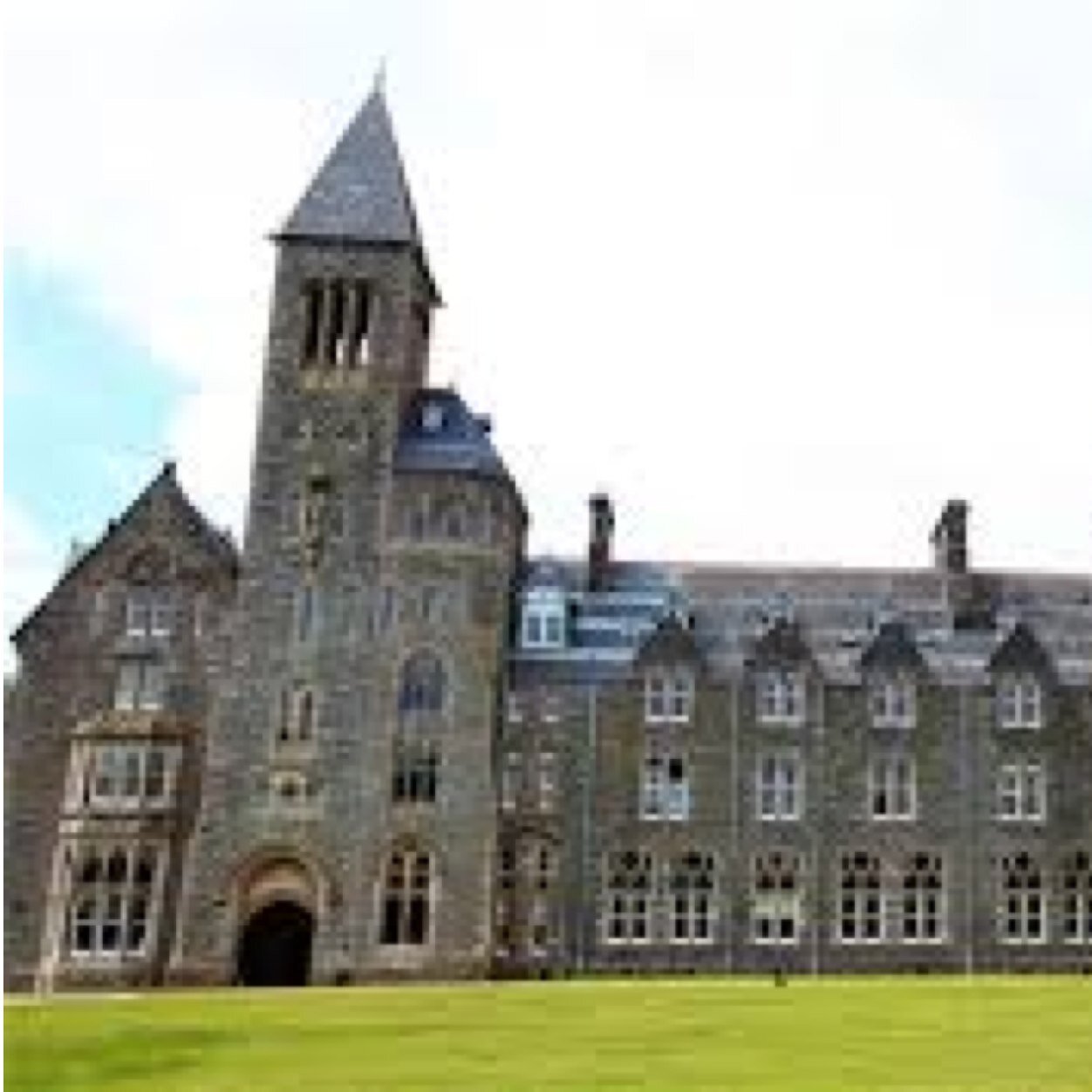 Welcome to Lexington Academy a school for the rich. Drugs, Drama, Parties, Sex, and everything else. DM/@ us for a role. owner is @BryanLexingLA