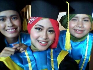 dc_susanti's profile picture. B)