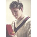 follow @absolutniall she gave you this follow :)