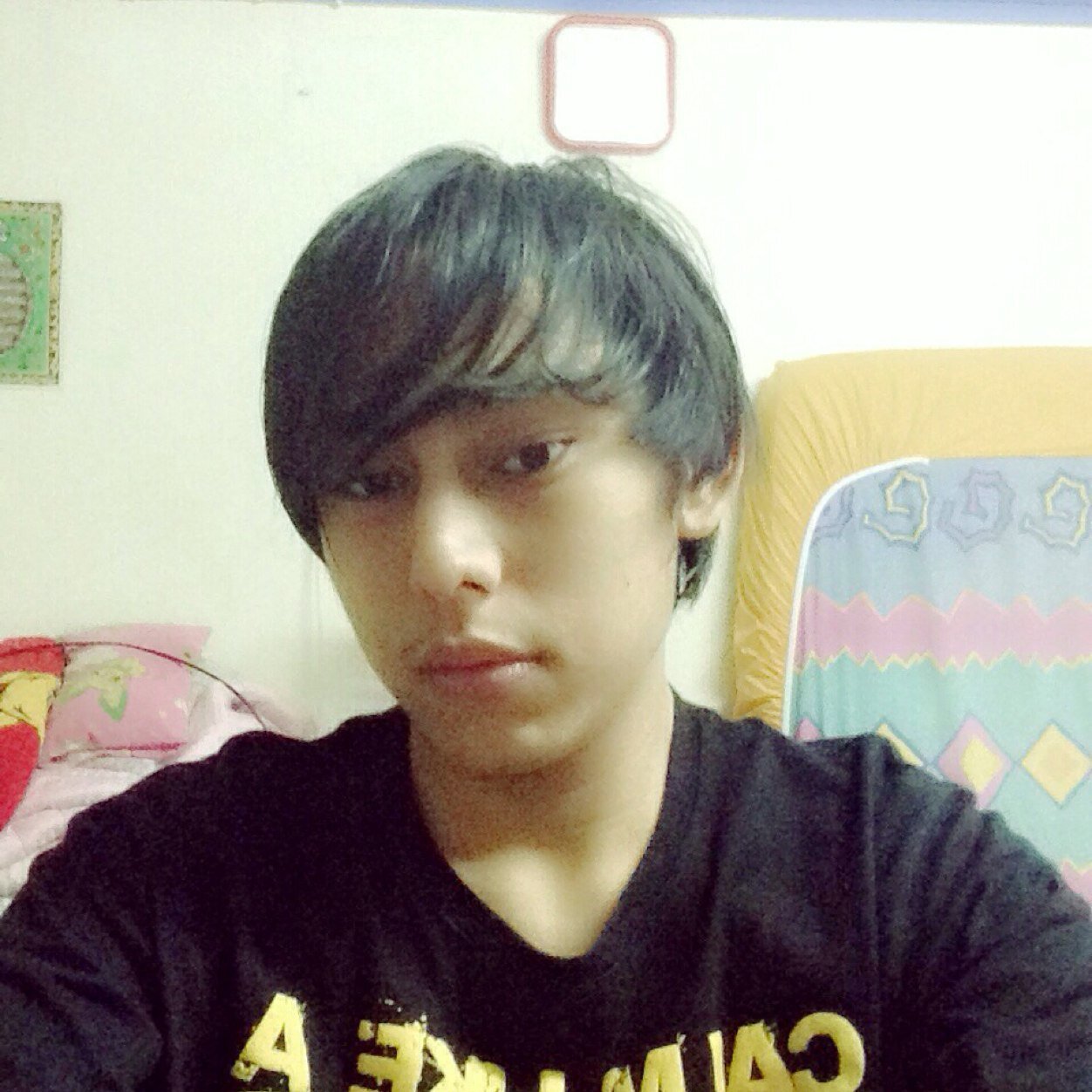 want to know more bout me..just follow me..i will follow you back..just add my wechat id:brokenhearted91