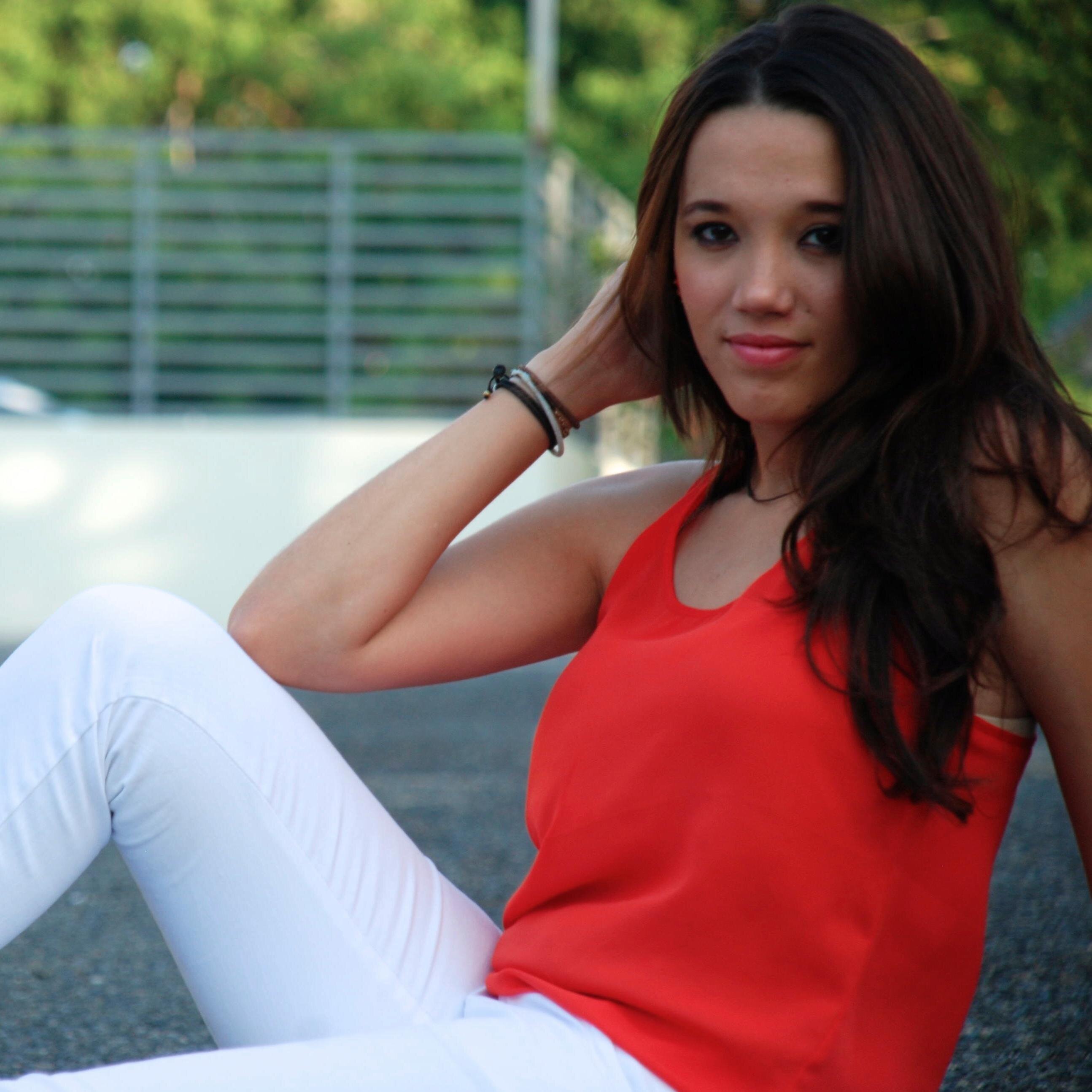 EmilyPolancoE's profile picture. EESTUDIO 
Dentistry student -Jesus Property