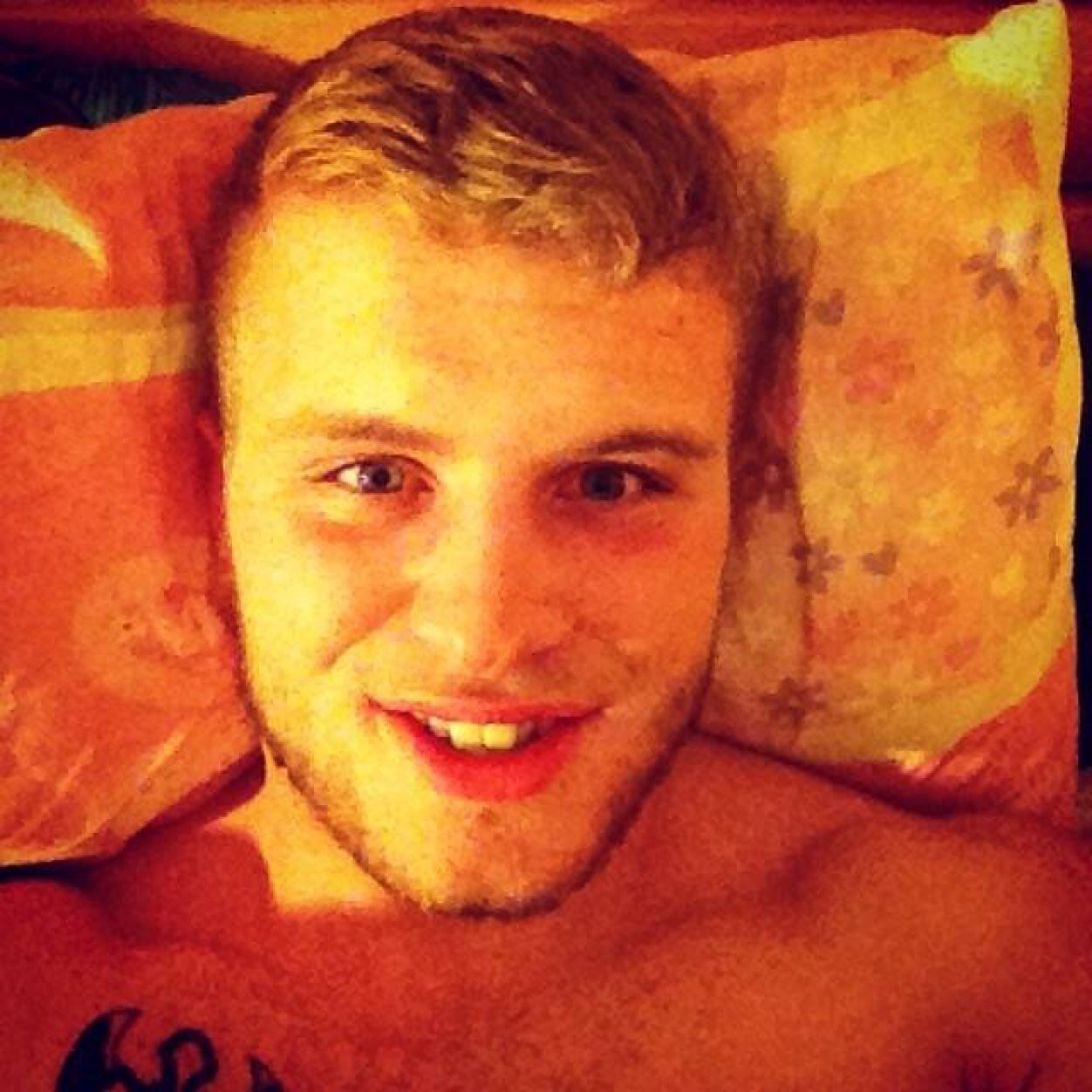 LiamHodgie's profile picture. Im a wanker.
PARODY